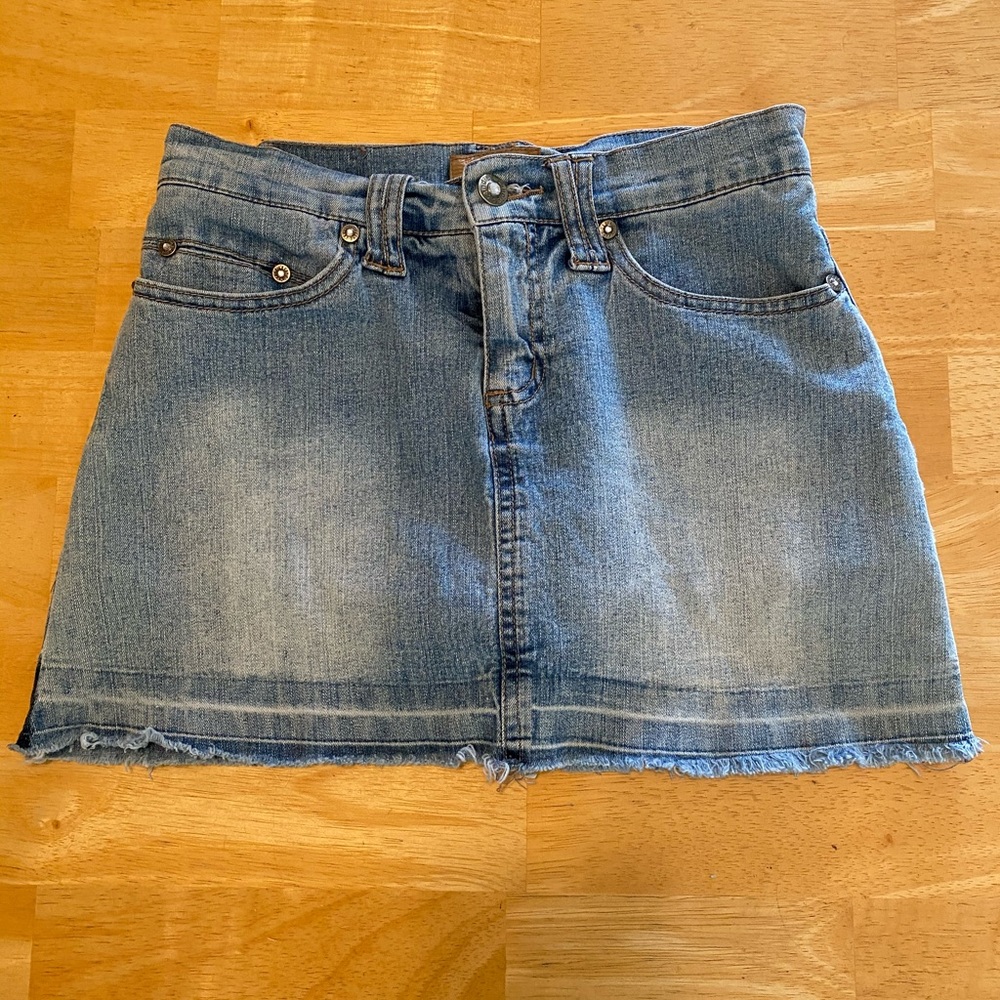 Girls Candie’s Frayed Hem Jean Skirt